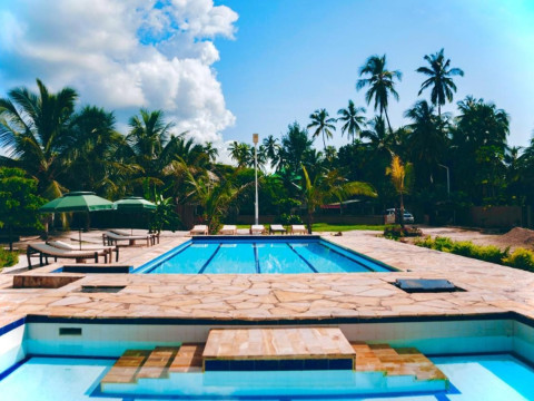 Mambo Ocean Resort