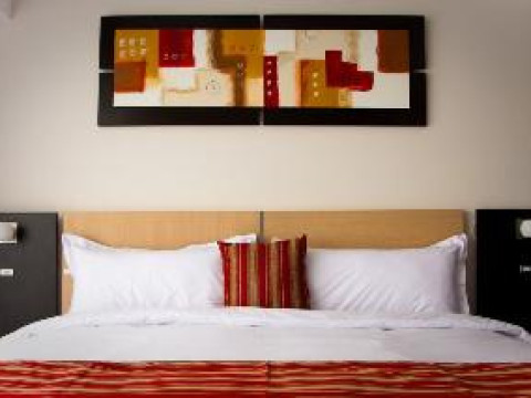 ALLPA HOTEL AND SUITES