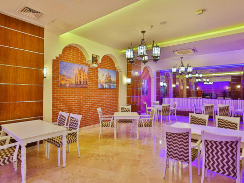 CRYSTAL SUNSET LUXURY RESORT