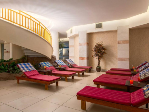 GOLDEN LOTUS HOTEL
