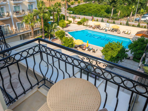 LOCEANICA BEACH RESORT HOTEL