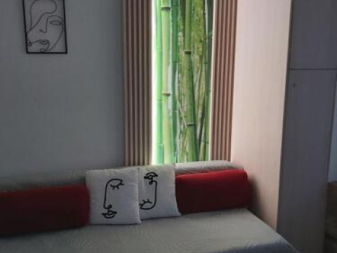 ACCENT HOUSE