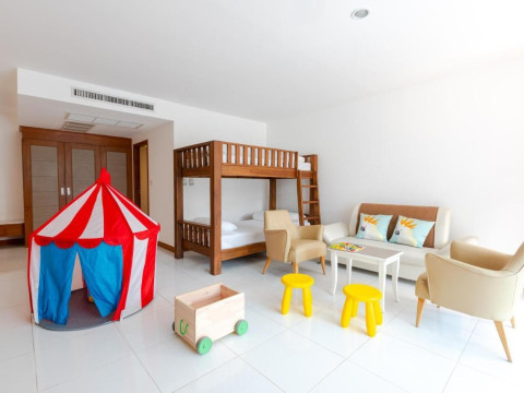 Pinnacle Grand Jomtien Resort & Beach Club