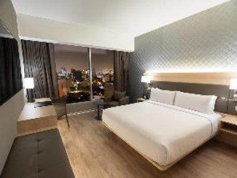 AC HOTEL BY MARRIOTT LIMA MIRAFLORES