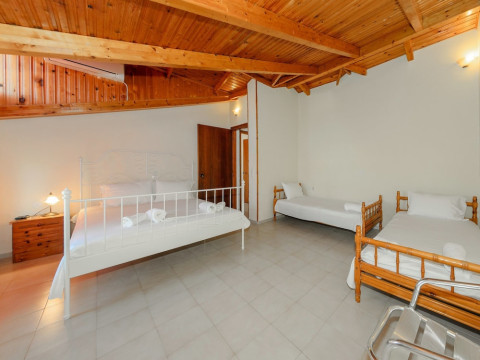 DENISE STUDIOS AND APARTMENTS