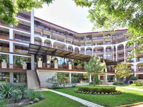 Estreya Residence (St.Constantin:E) 4*