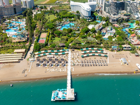 Concorde Deluxe Resort 