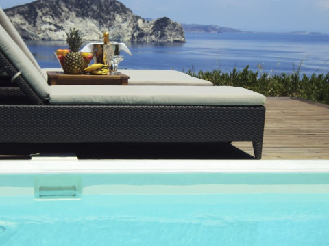 EXENSIAN VILLAS AND SUITES