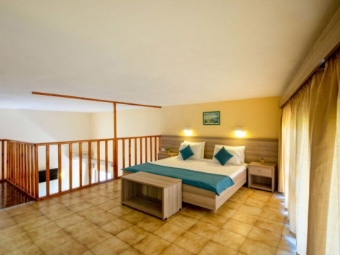 Hotel Rossis