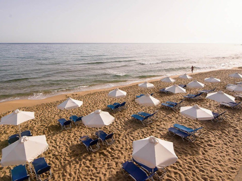 Kernos Beach Hotel