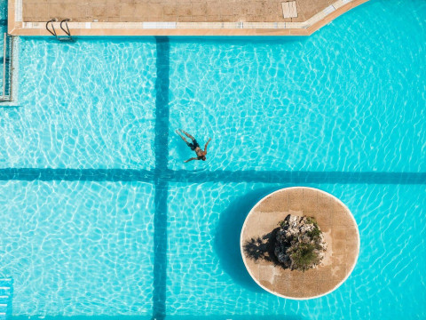 Akron Seascape Resort Hotel