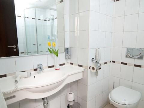 HOTEL RAPSODIA