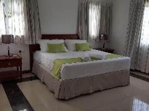 BAMBOUS RIVER LODGE