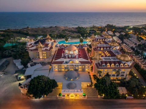 Side Star Resort
