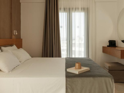 Nami Hotel amp; Suites