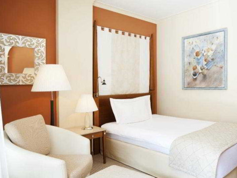 The St. Regis Mardavall Mallorca Resort