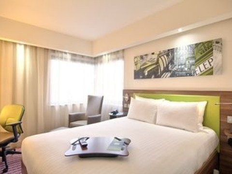 HAMPTON BY HILTON