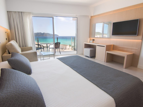 CM Playa Del Moro
