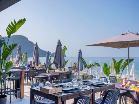 PALMİYE BEACH HOTEL