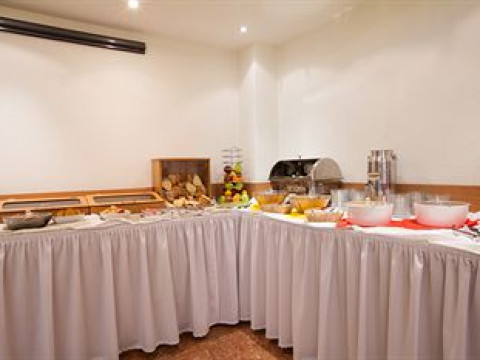 Marina Hotel Athens