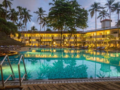 Tangerine Beach Hotel