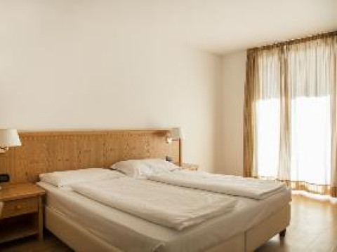 GOLF HOTEL