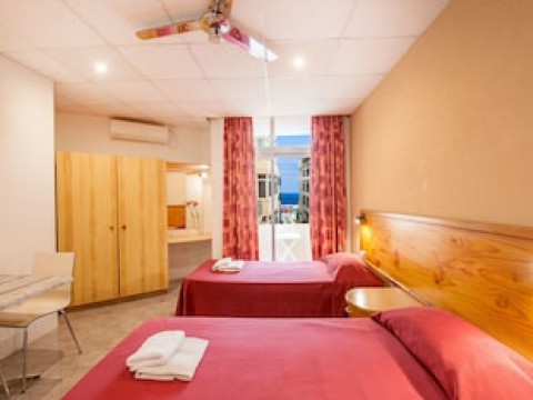 ALBORADA APARTHOTEL