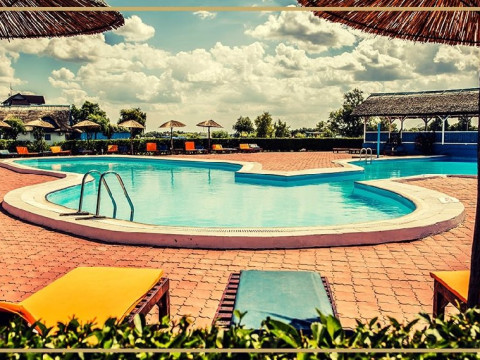 CORMORAN RESORT.