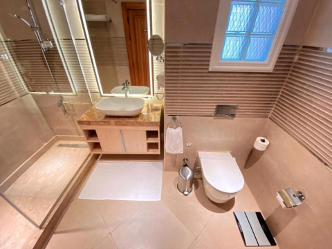 Azur One Eleven Hotel