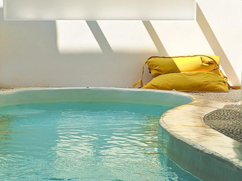 Kapetan Tasos Suites