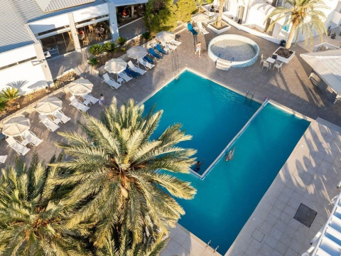 Pefkos Breeze