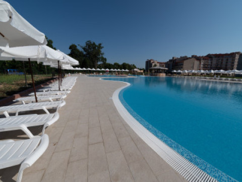 SUNRISE RIVER BEACH RESORT