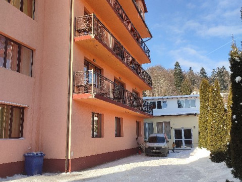 HOTEL IRI.