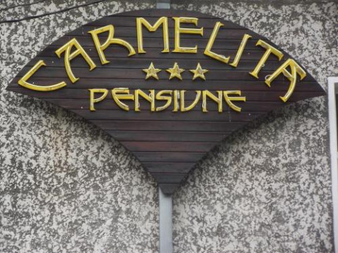 VILLA CARMELITA