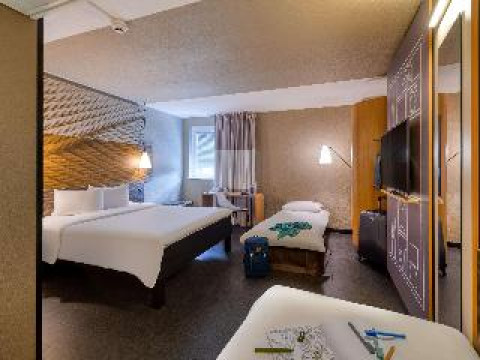 ibis Zurich City West Hotel