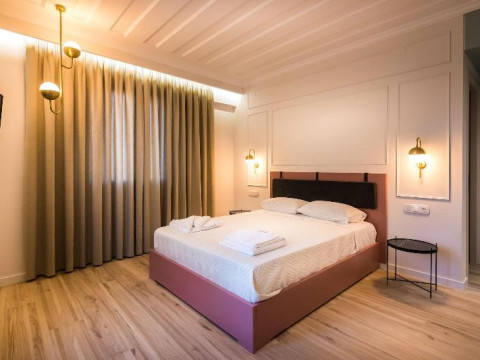 Allure Central Boutique Hotel