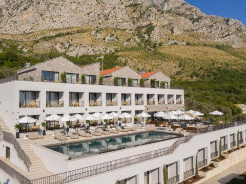 Vivid Blue Serenity Resort