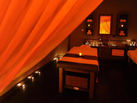 Cratos Premium Hotel