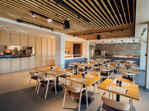 PEAKTURE HOTEL