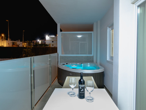 HL SUITE NARDOS HOTEL