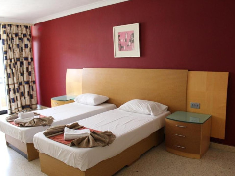 St. George's Park Hotel