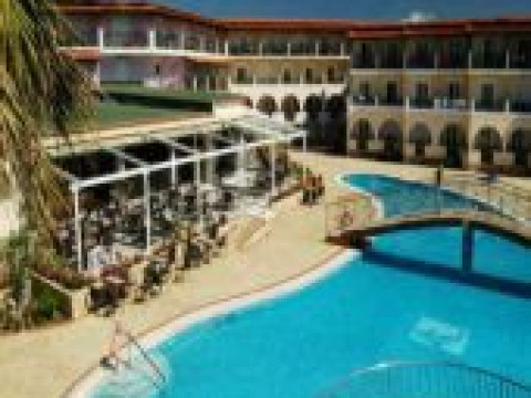 MAJESTIC HOTEL amp; SPA
