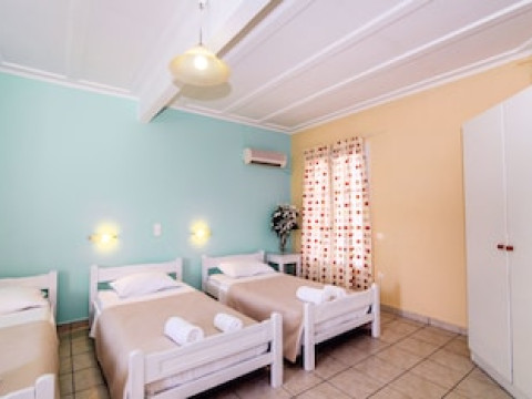 APPLE HOTEL