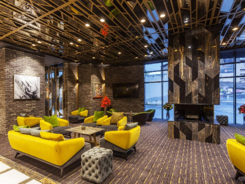 HOTEL PLATINIA