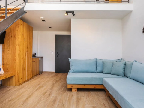 AlexMare Suites