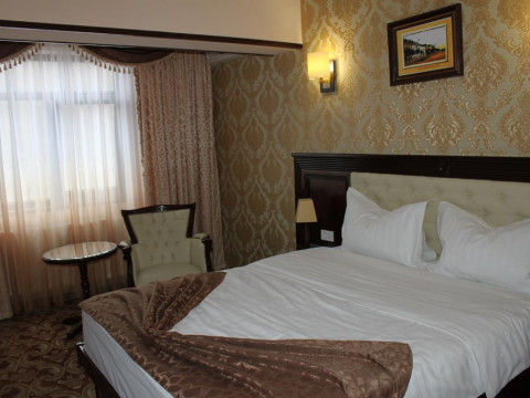 GRAND ORIENT