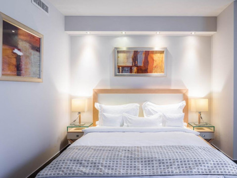 HOTEL ROGGE.