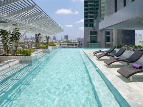 Combo Mode Sathorn 3 nopti si Sejur Hotel Hard Rock Pattaya