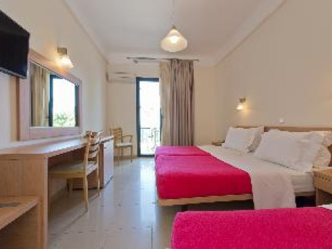 BOMO TOSCA BEACH