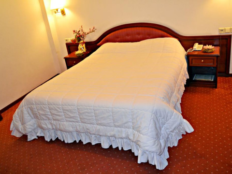 ART PYTHIA HOTEL